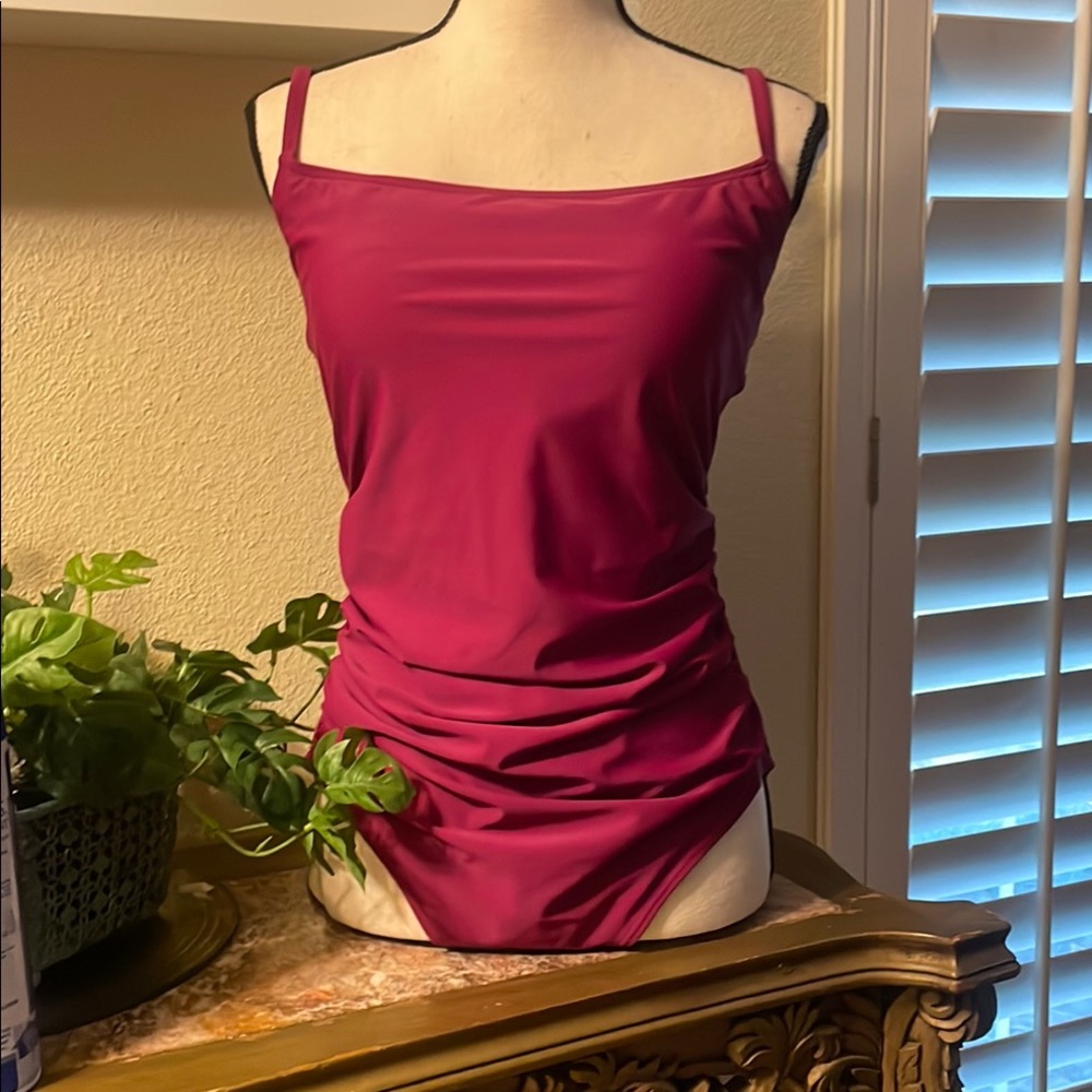 NEW Elegant Maroon One-Piece Swimsuit,size Large